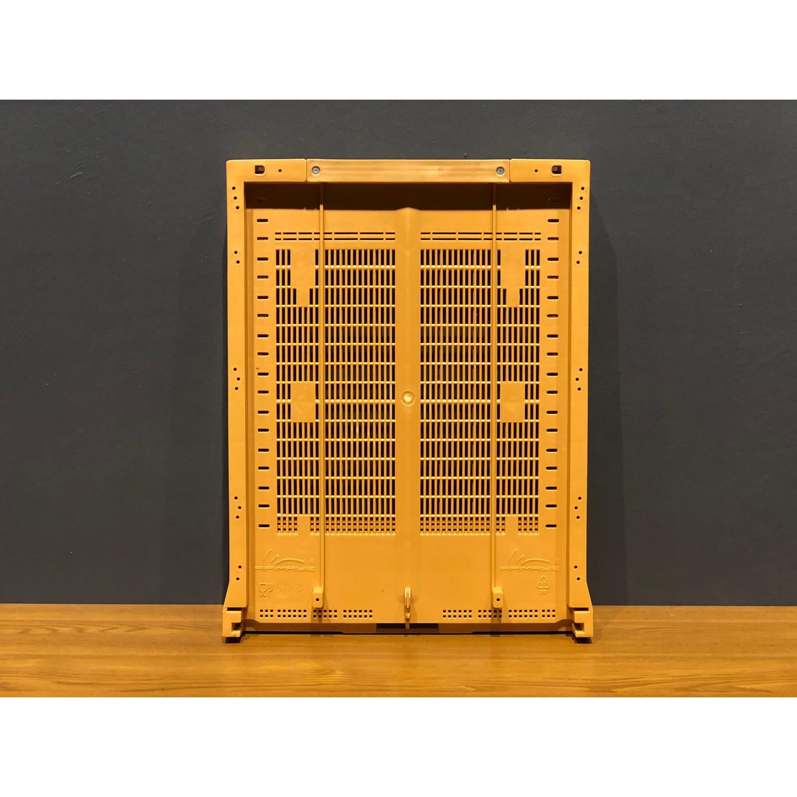 Apimaye 10 Frame Screen Bottom Board With Bottom Tray & Pollen Trap (qualifies for free shipping)