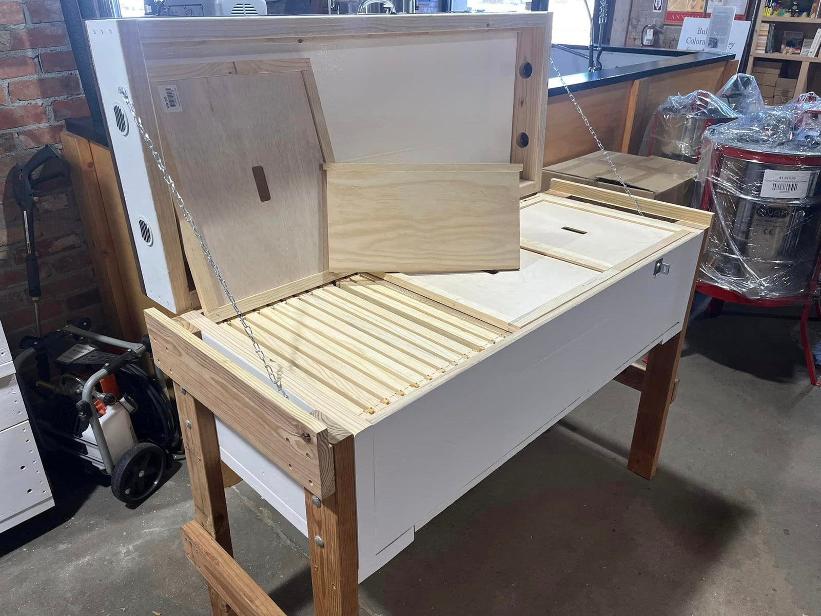 Horizontal Long Hive