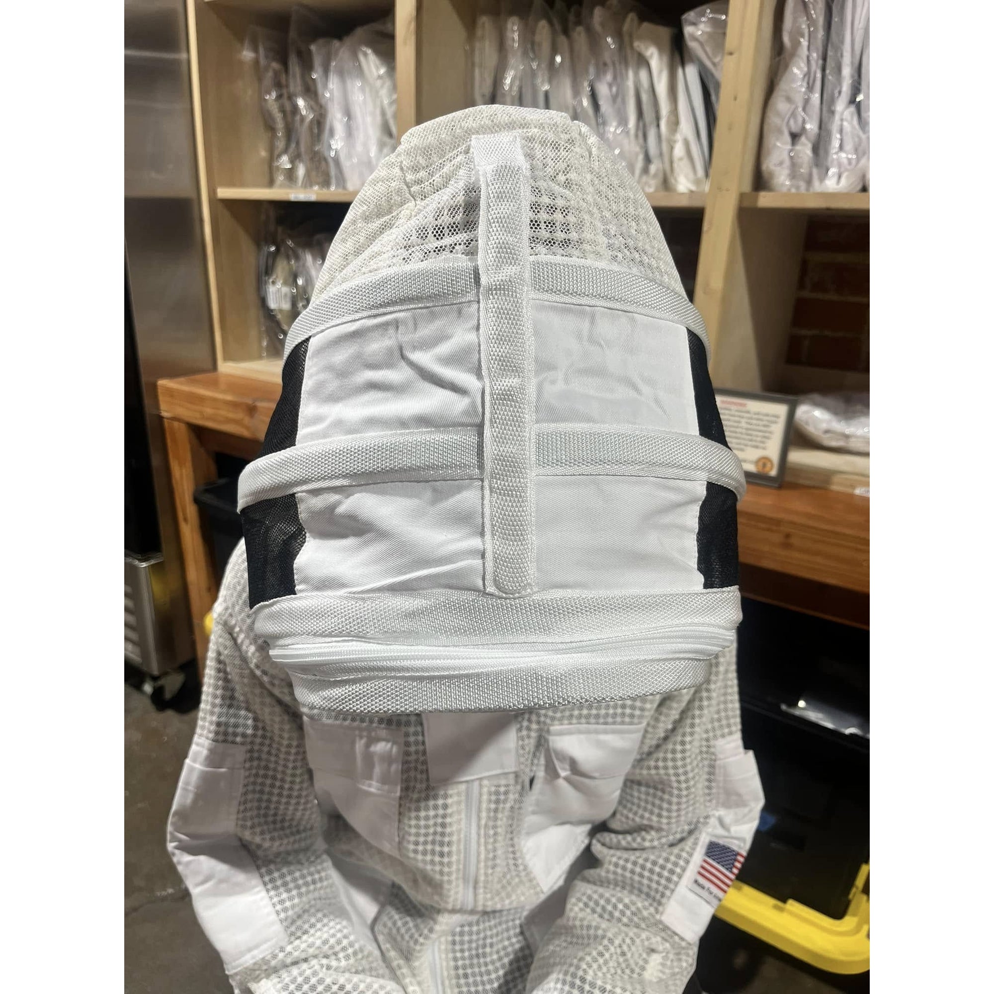 PROTECTIVE WEAR: SUIT 3 LAYER VENTILATED