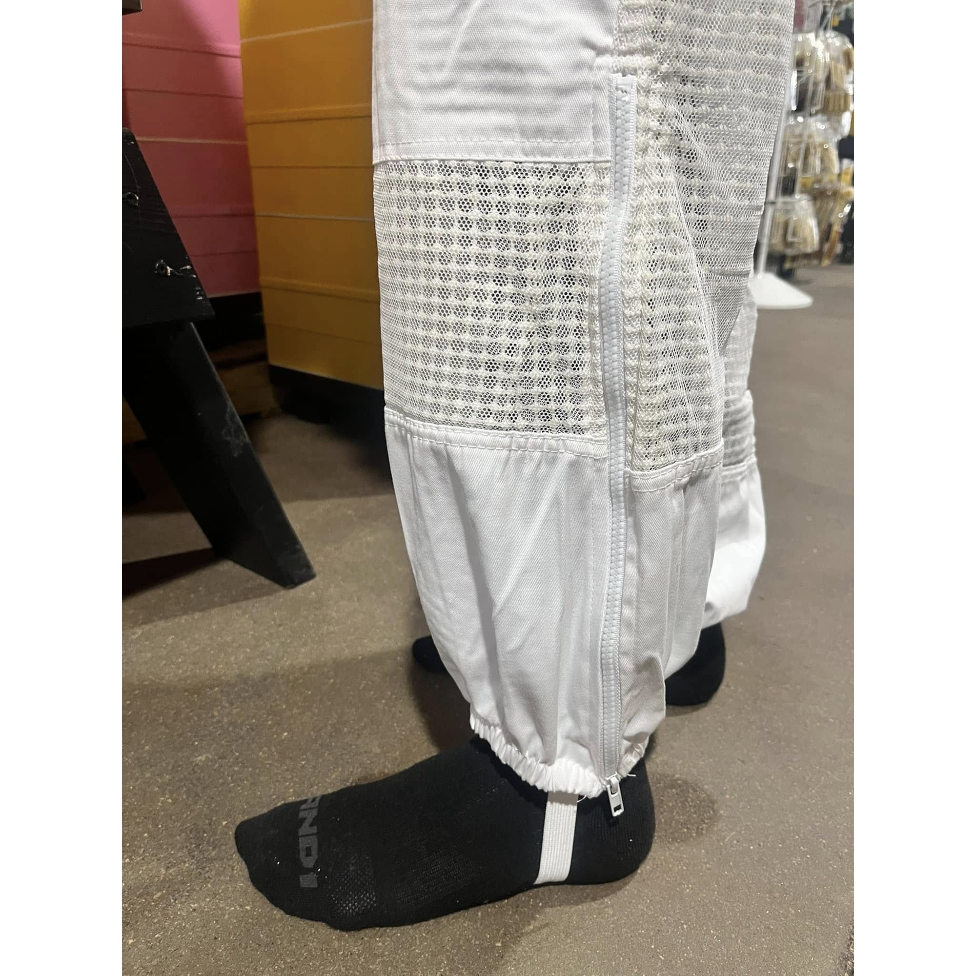 PROTECTIVE WEAR: SUIT 3 LAYER VENTILATED