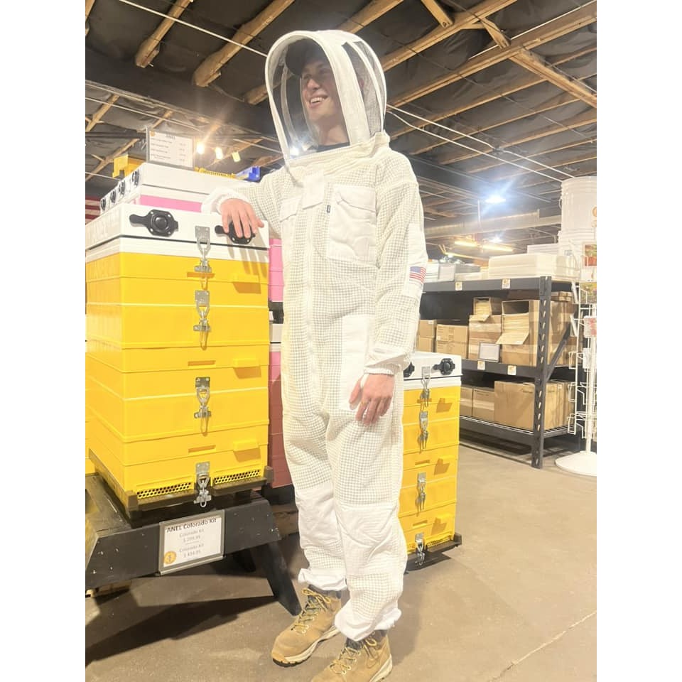 PROTECTIVE WEAR: SUIT 3 LAYER VENTILATED