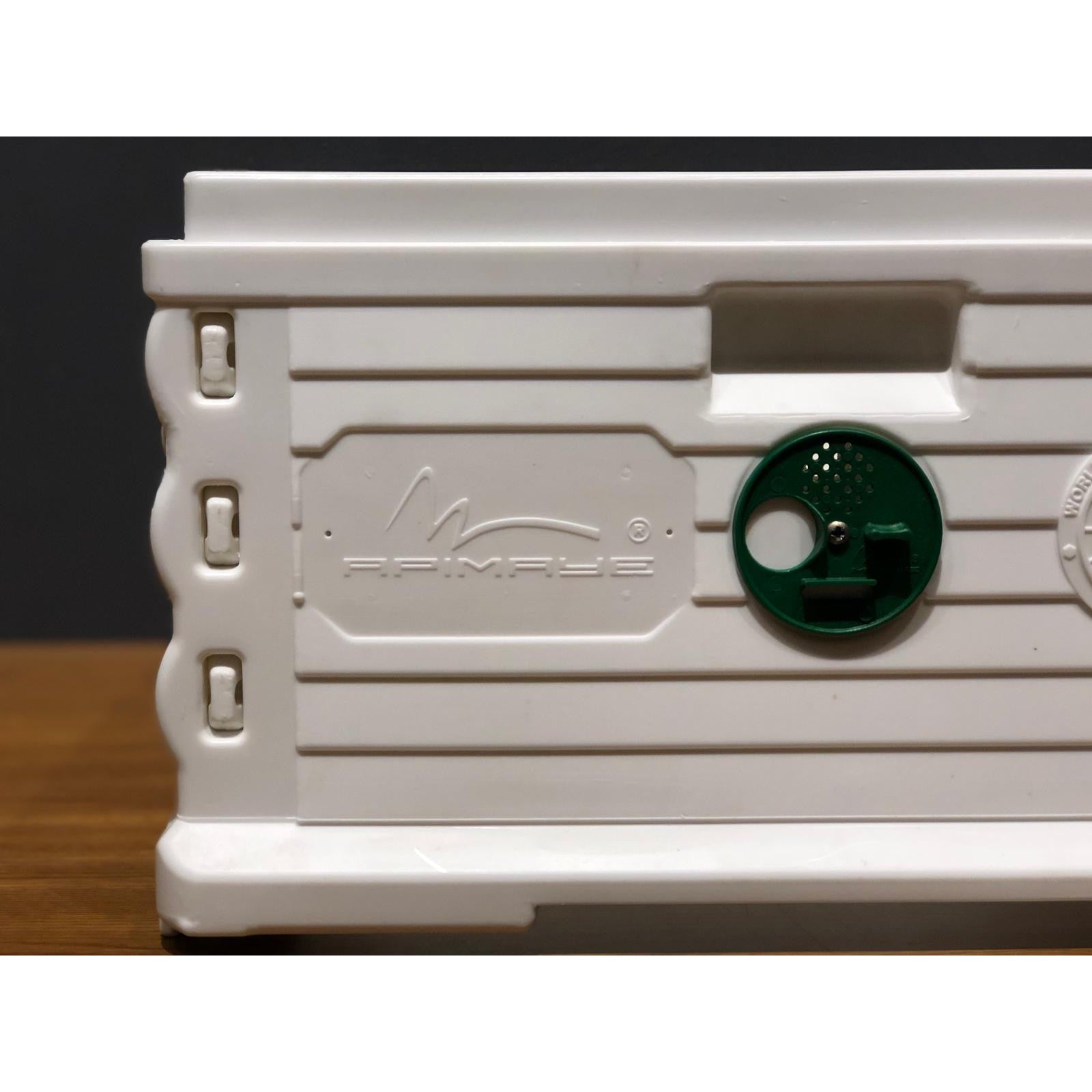 Apimaye Ergo White Deep Super (qualifies for free shipping)