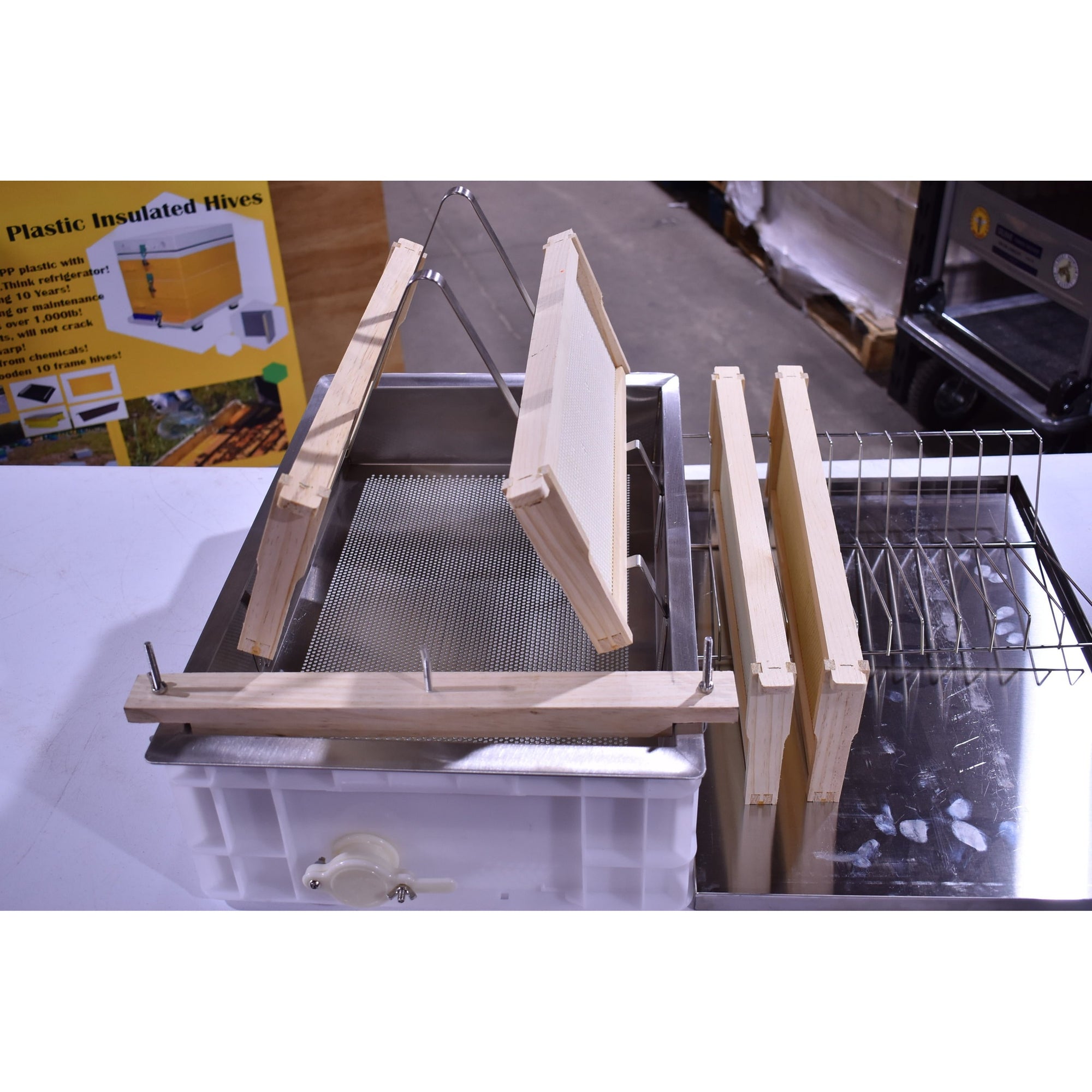 Deluxe Uncapping Tub