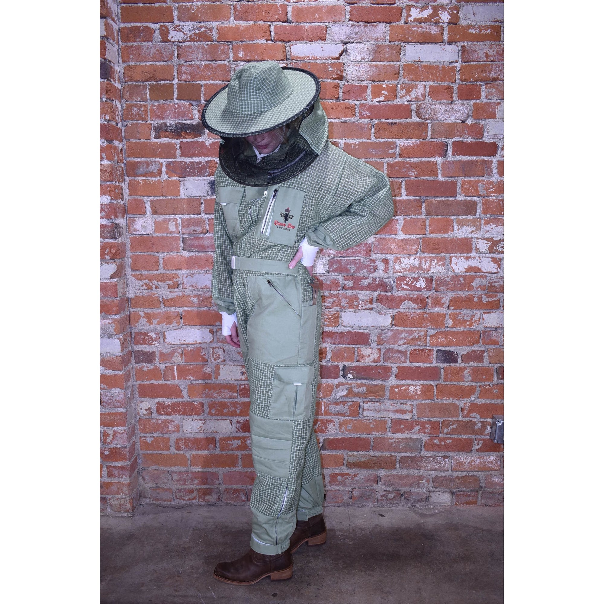 Womens Ventilated Suit: Queen Bee Apparel™ Clover Colletion