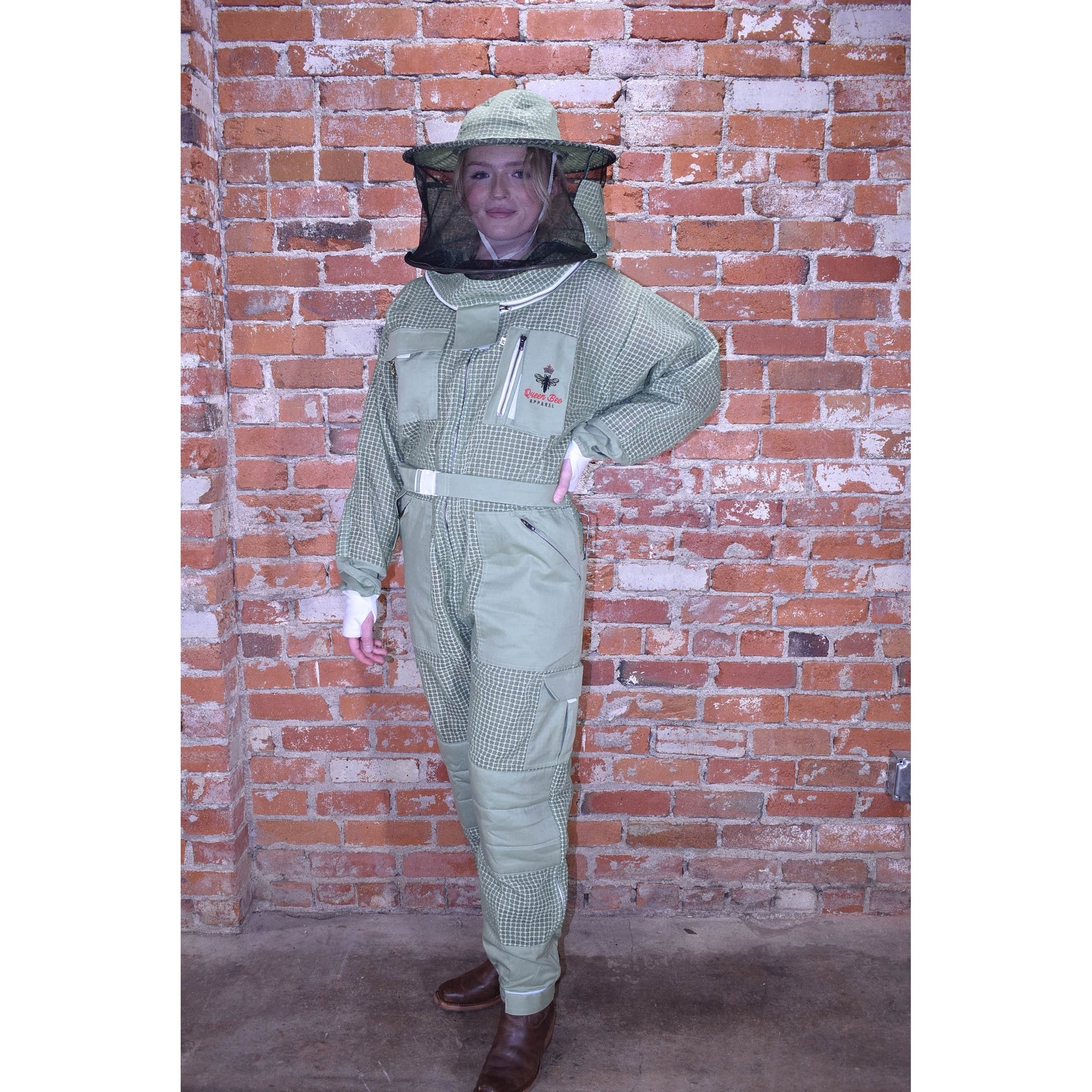 Womens Ventilated Suit: Queen Bee Apparel™ Clover Colletion