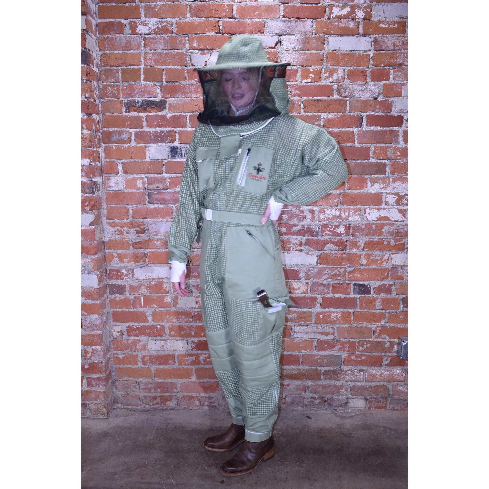 Womens Ventilated Suit: Queen Bee Apparel™ Clover Colletion