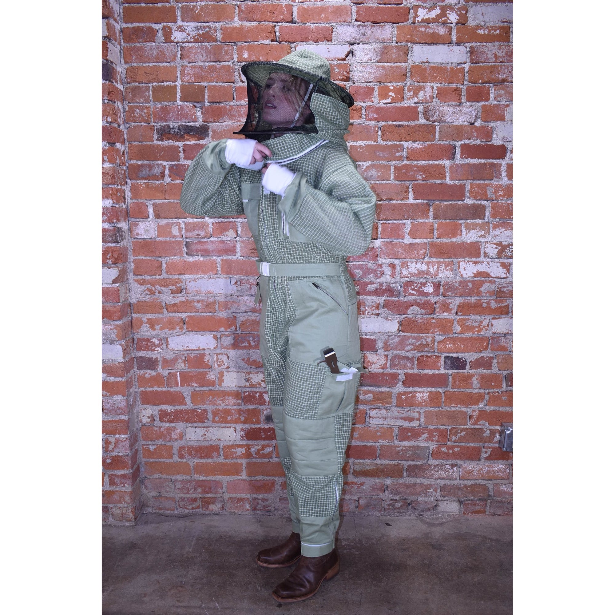 Womens Ventilated Suit: Queen Bee Apparel™ Clover Colletion