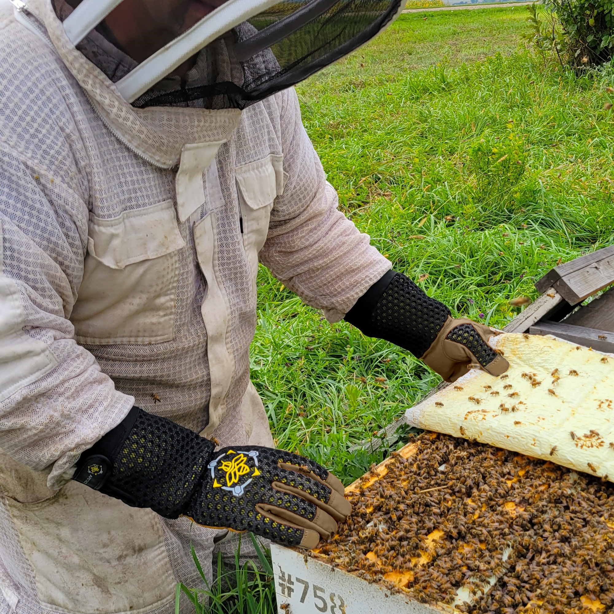 Apis Tactical Heavy Duty Beekeeping Gloves (ships from warehouse)