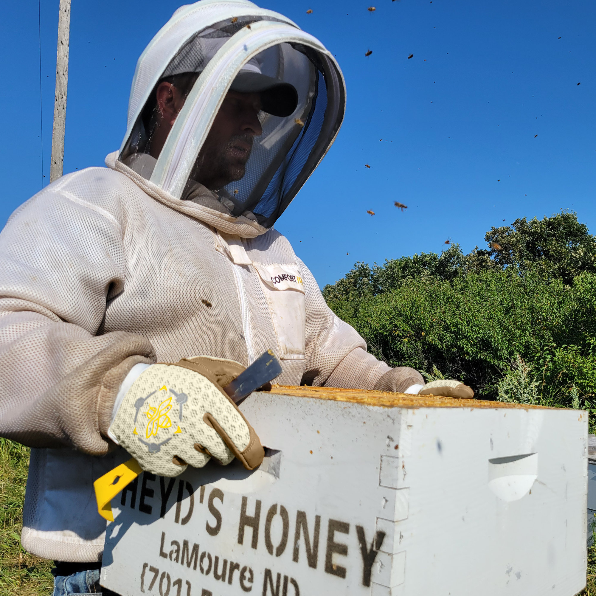 Apis Tactical Off-White PRO Beekeeping Gloves (ships from warehouse)