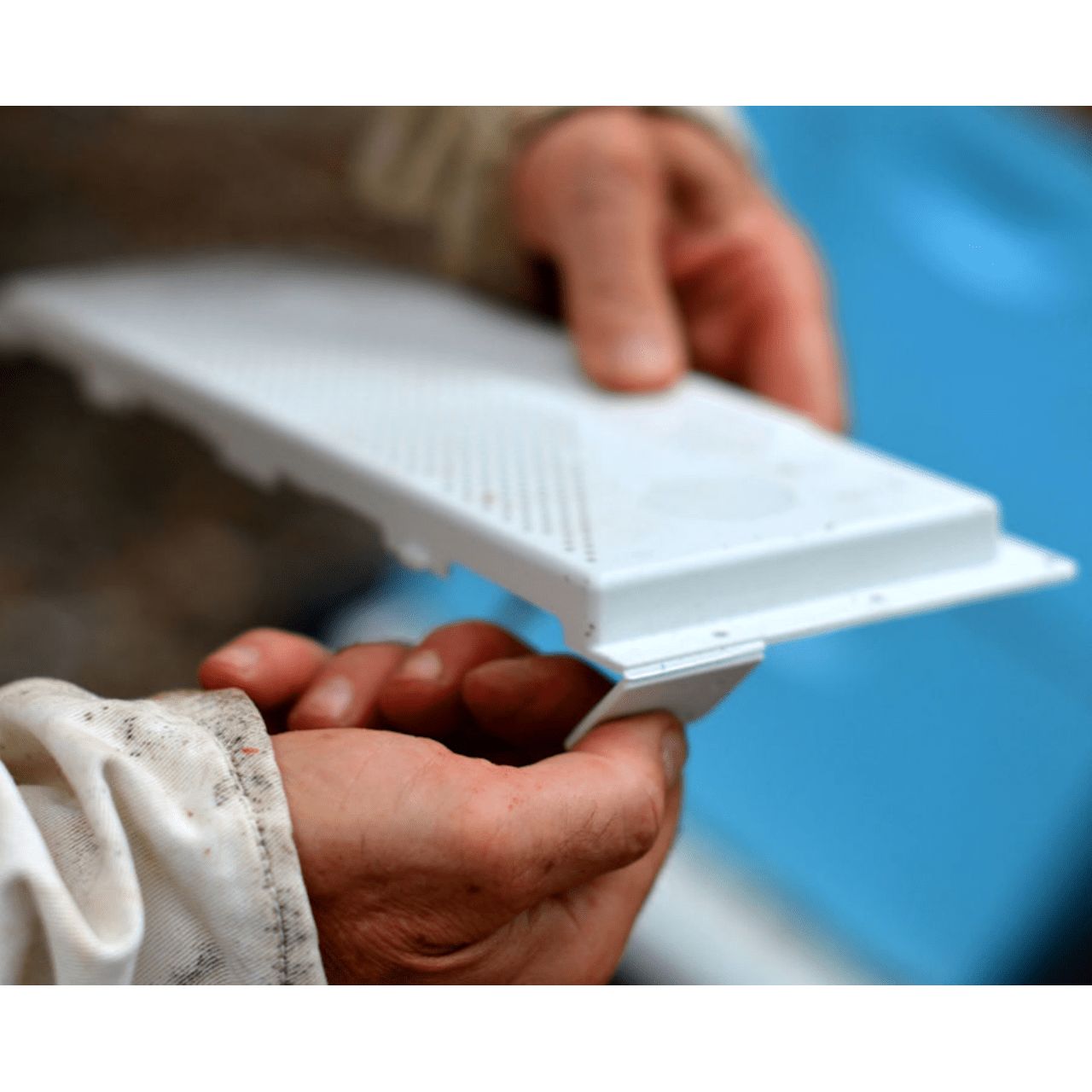 Dual Robbing/Moving Screen