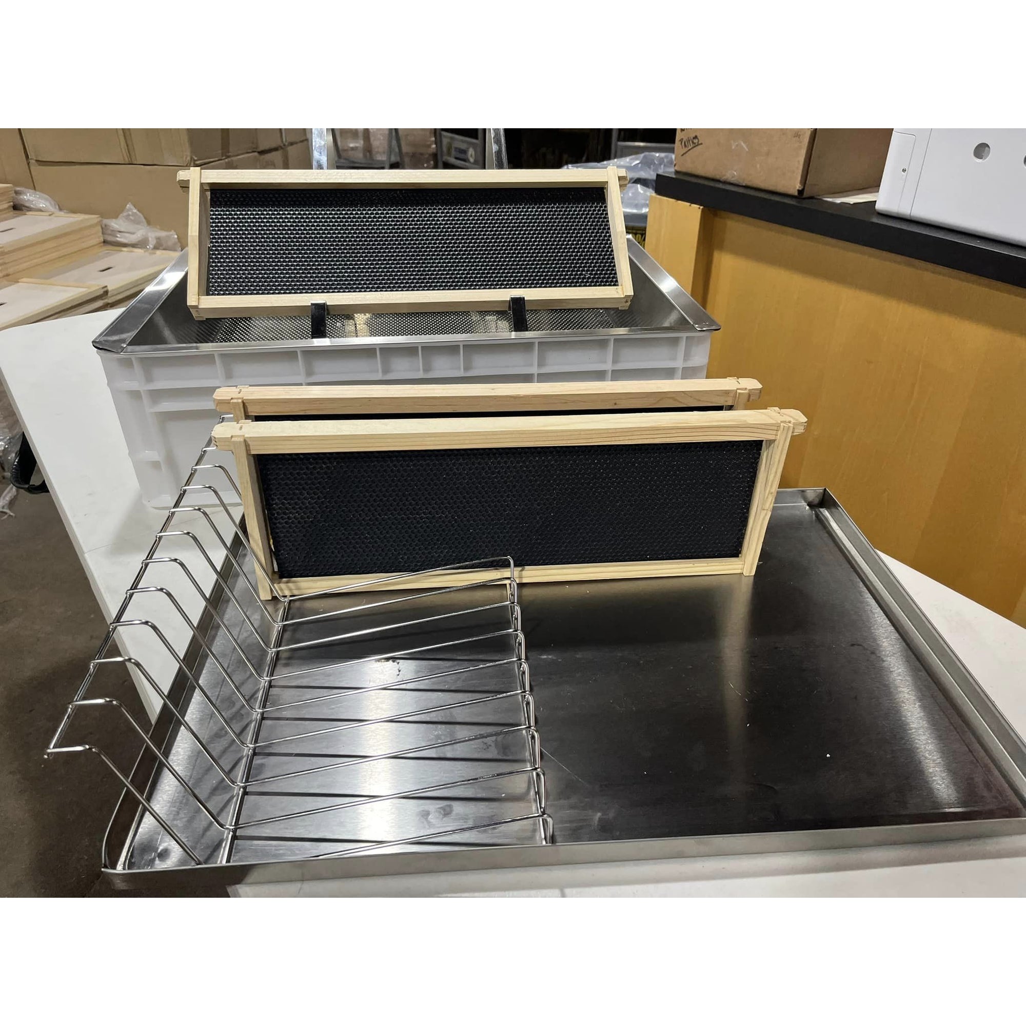 Deluxe Uncapping Tub