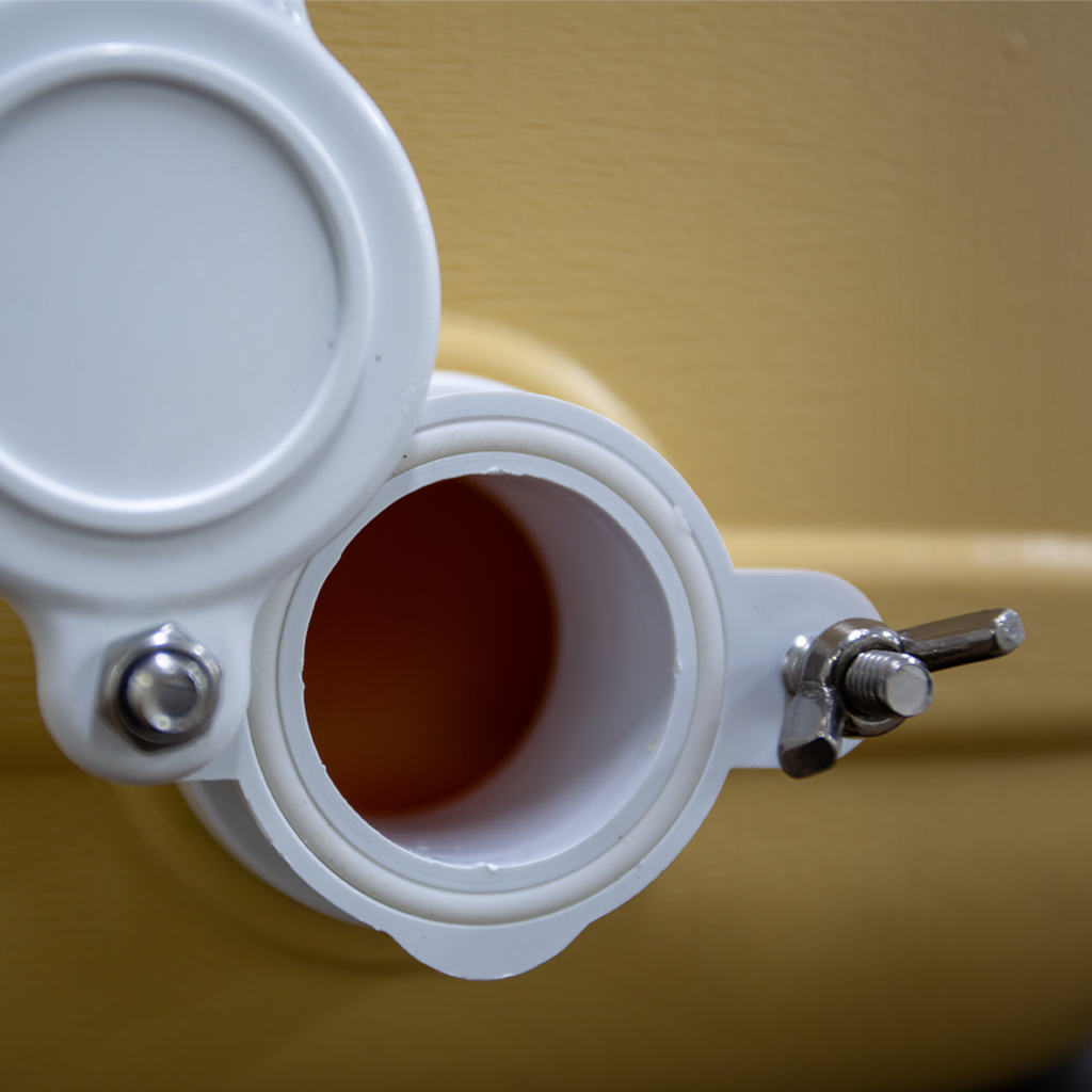 Honey Storage Tank with Honey Gate - 9.3 Gallons (qualifies for free shipping)