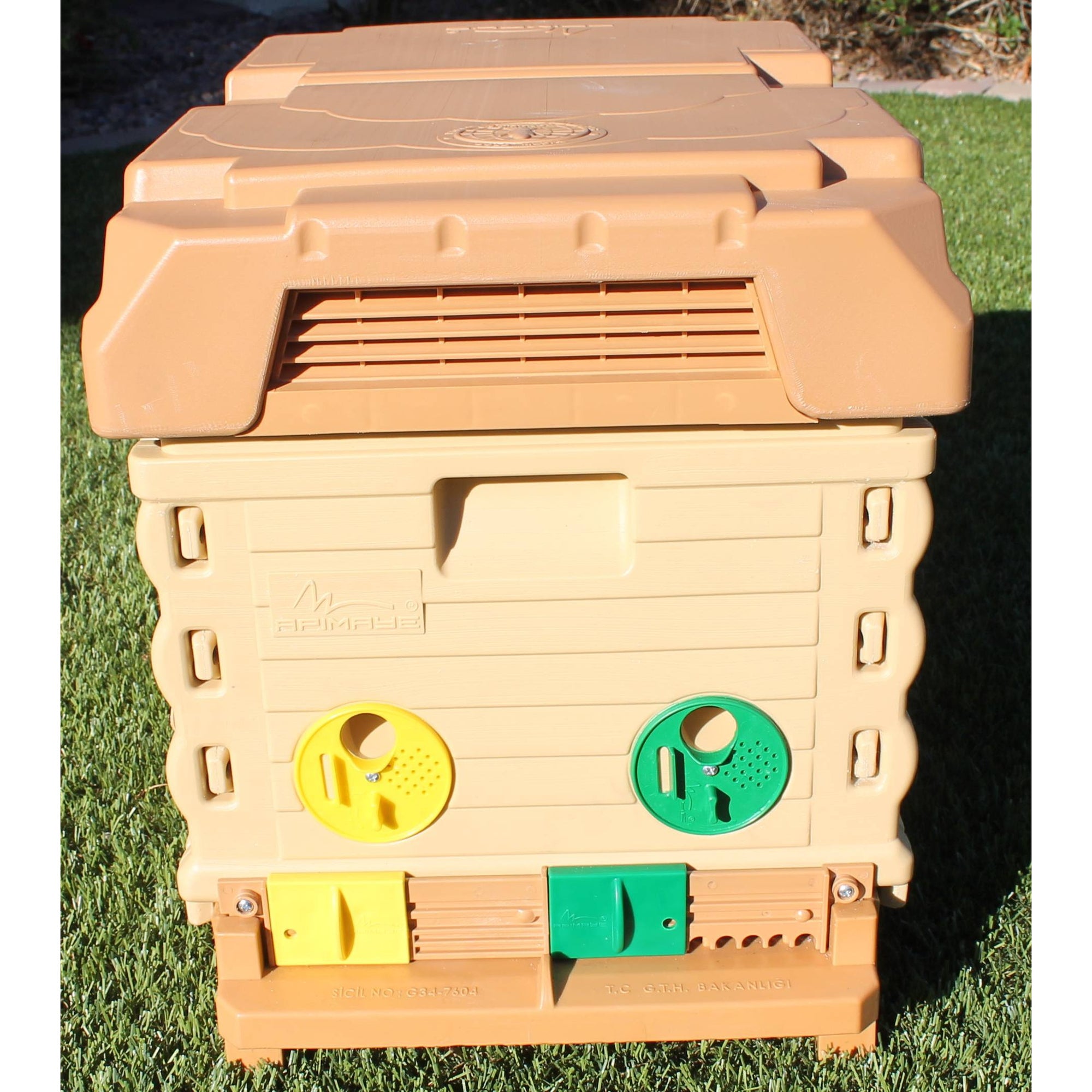 Apimaye 7 Frame NUC White Bee Hive Set (qualifies for free shipping)